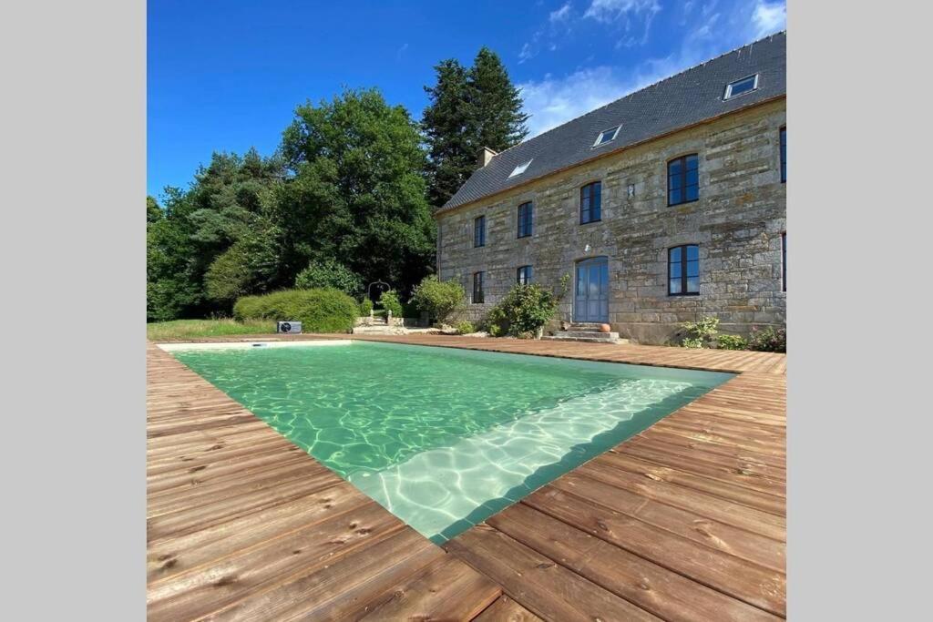 La Lande Du Rest - Le Quillio Magnifique Ancienne Ferme De Notables Avec Piscine Chauffeeヴィラ エクステリア 写真