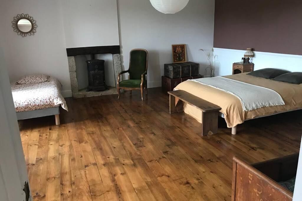 La Lande Du Rest - Le Quillio Magnifique Ancienne Ferme De Notables Avec Piscine Chauffeeヴィラ エクステリア 写真