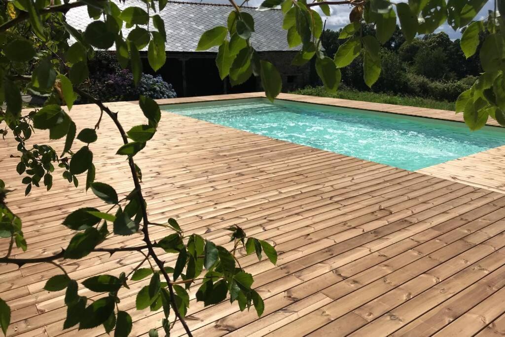 La Lande Du Rest - Le Quillio Magnifique Ancienne Ferme De Notables Avec Piscine Chauffeeヴィラ エクステリア 写真