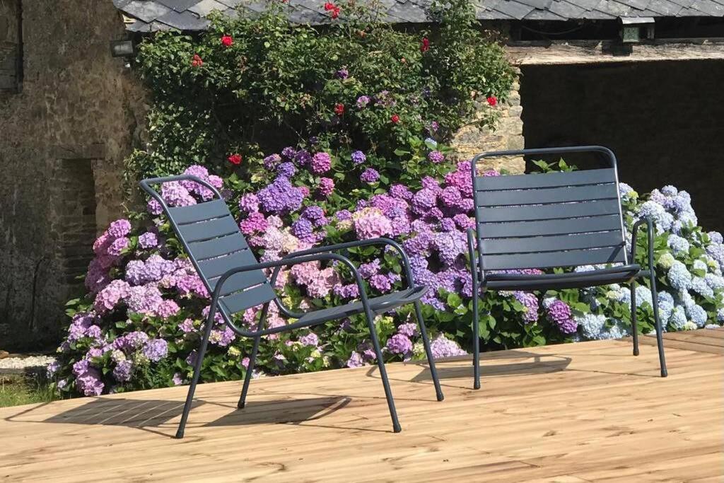 La Lande Du Rest - Le Quillio Magnifique Ancienne Ferme De Notables Avec Piscine Chauffeeヴィラ エクステリア 写真